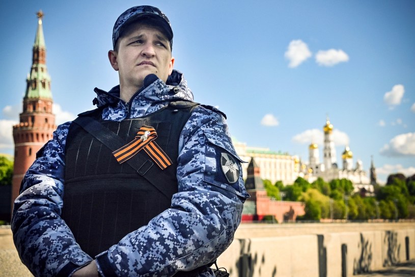 Ci żołnierze podlegają bezpośrednio Putinowi. Czy obronią Moskwy przed wagnerowcami? /ALEXANDER NEMENOV / AFP /AFP
