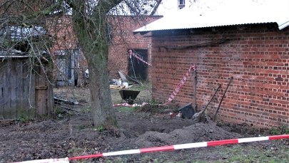 Ciała 4 noworodków przy domu w Ciecierzynie. Nieoficjalnie: Matka przyznała się do zbrodni