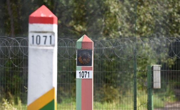 ​Ciała dwojga migrantów w lesie tuż przy polskiej granicy