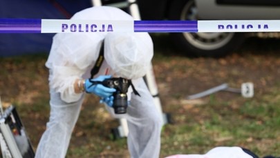 Ciała kilku osób w warszawskiej kamienicy. Są zatrzymania