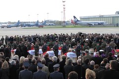 Ciała ostatnich ofiar katastrofy wróciły do Polski