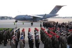 Ciała ostatnich ofiar katastrofy wróciły do Polski