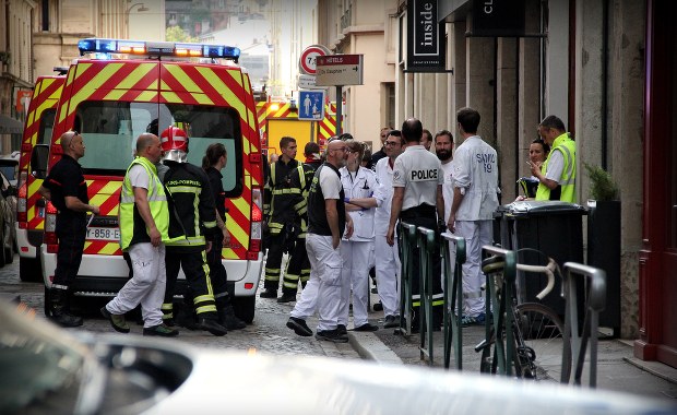 Ciało 12-latki w walizce. Na jej zwłokach ktoś umieścił cyfry 1 i 0