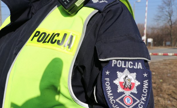 Ciało 14-latka w samochodzie przy drodze. Chłopak miał ranę postrzałową 