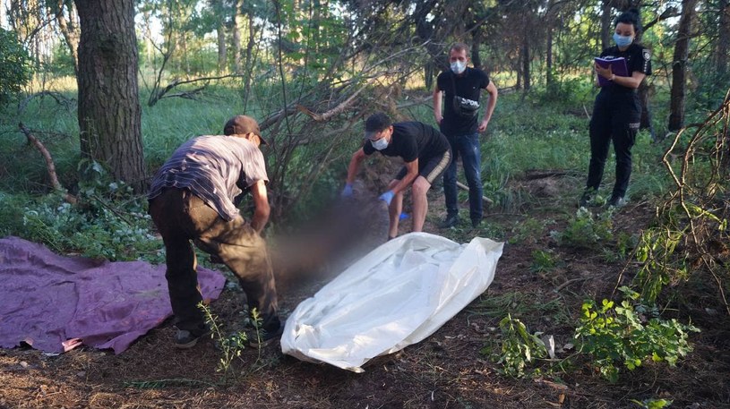 Ciało mężczyzny odnaleziono w lesie /Policja w Kijowie /facebook.com