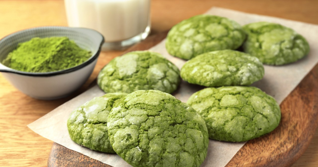 Ciasteczka matcha zyskują w Polsce na popularności /liudmilachernetska /123RF/PICSEL