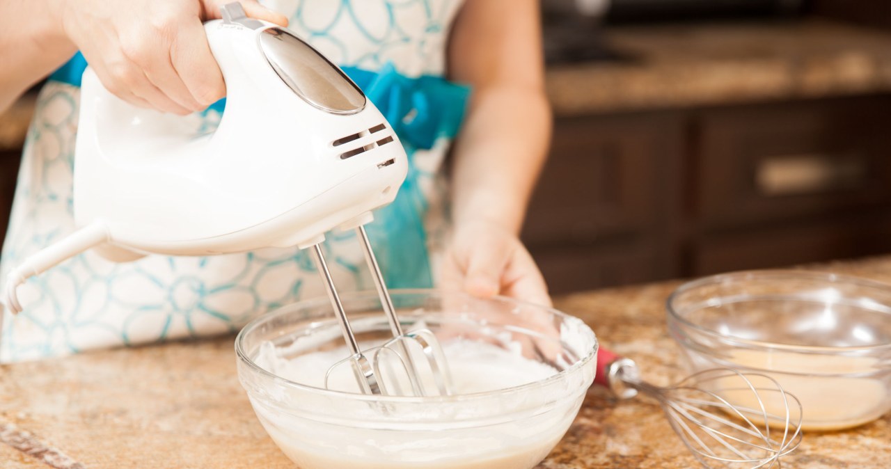 Ciasto 5-4-3-2-1 zachwyca swoim smakiem i idealną konsystencją /123RF/PICSEL