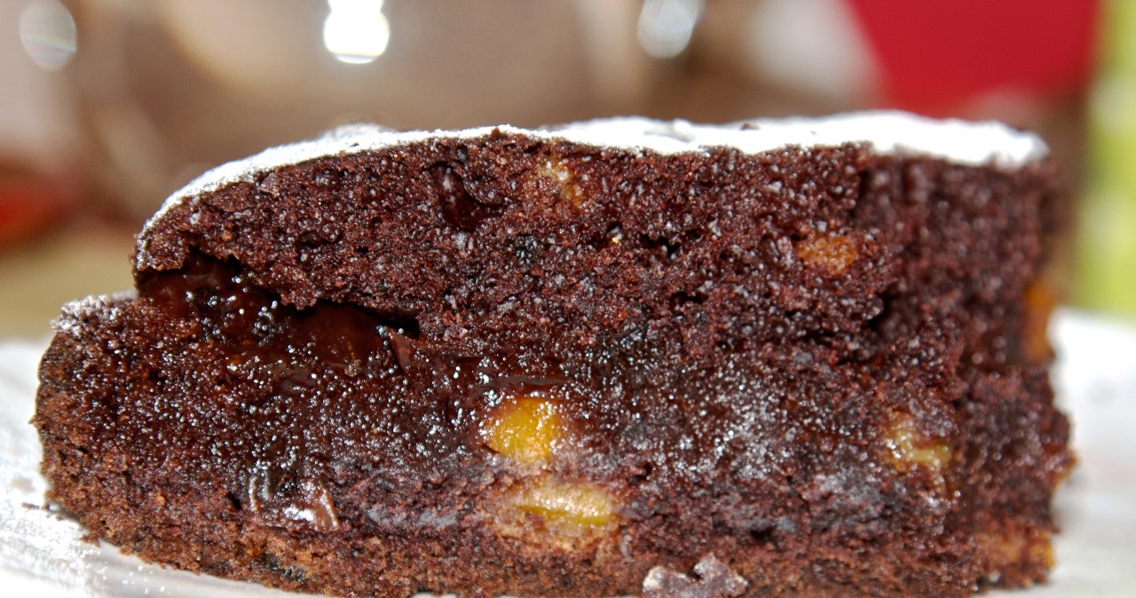 Ciasto czekoladowe z jabłkami /123RF/Picsel, 123RF/Picsel /Pixel
