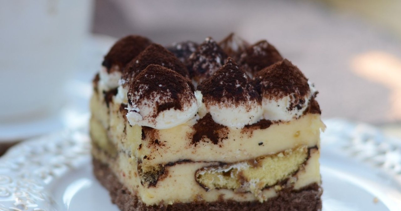Ciasto Delicjusz to połączenie znanych i lubianych smaków /konradbak /123RF/PICSEL