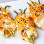 Ciasto francuskie ze szparagami. Wiosenna przekąska na początek sezonu
