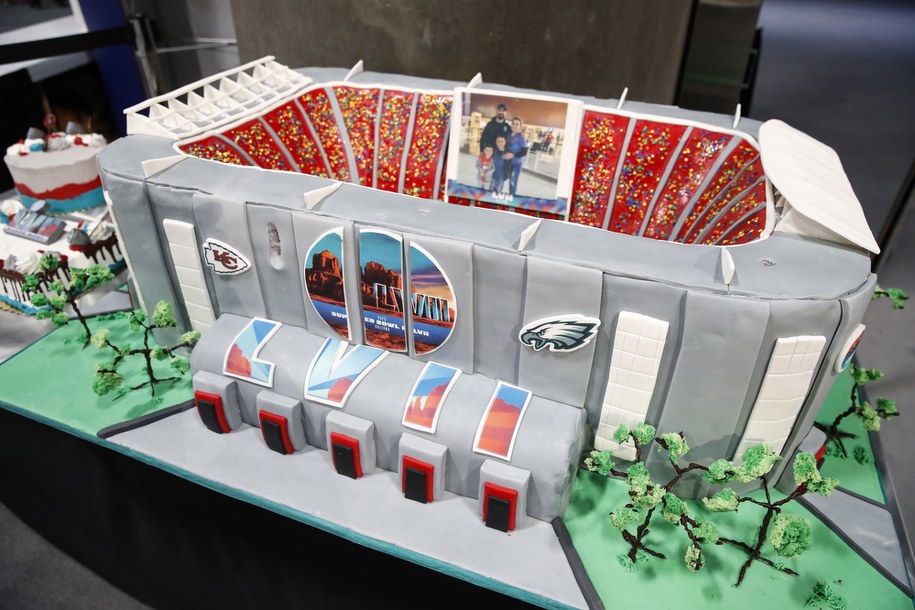 Ciasto inspirowane finałem Super Bowl /CAROLINE BREHMAN /PAP/EPA