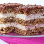 Ciasto na każdą okazję. Miłośnicy karmelu i orzechów będą zachwyceni