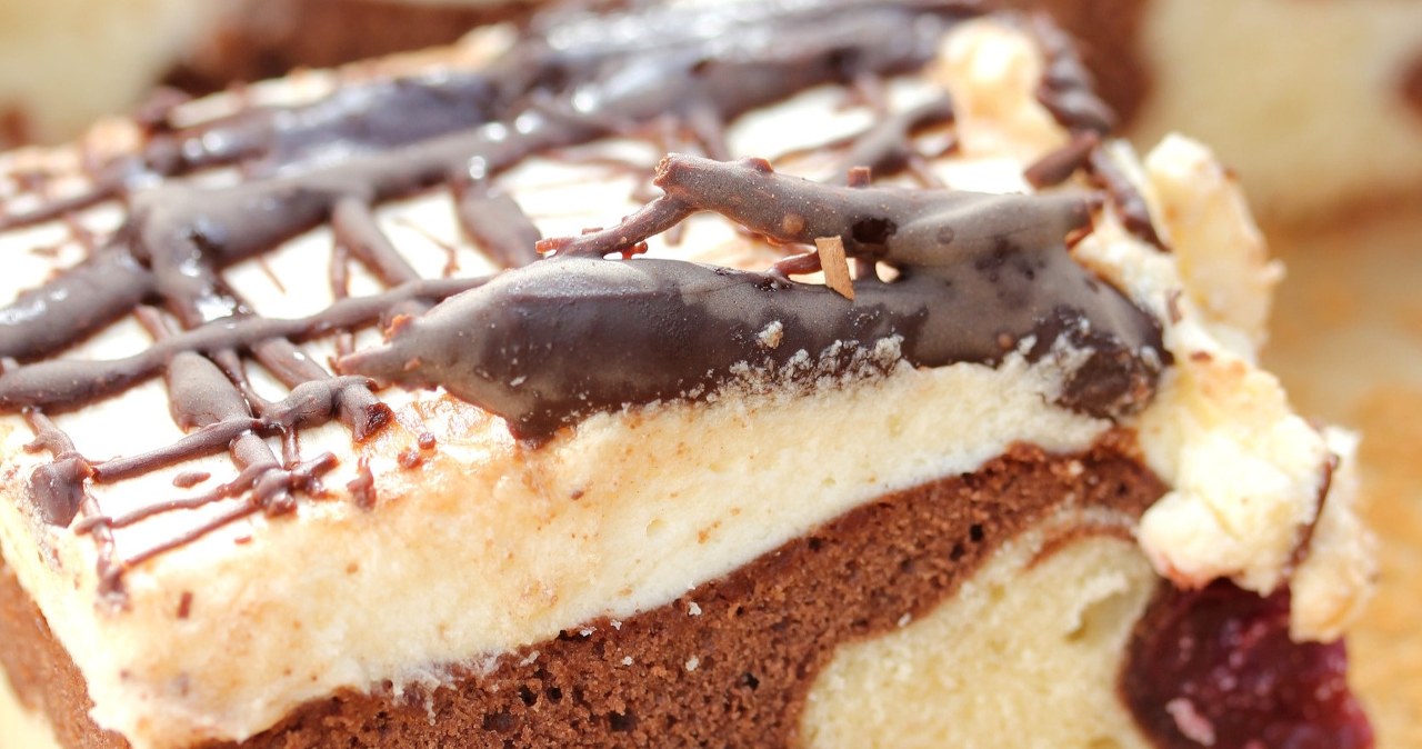 Ciasto Niebiańskie to prawdziwa eksplozja smaków /teka77 /123RF/PICSEL
