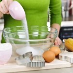 domowe sposoby Ciasto źle się wyrabia? Popełniasz błąd jeszcze przed włączeniem miksera