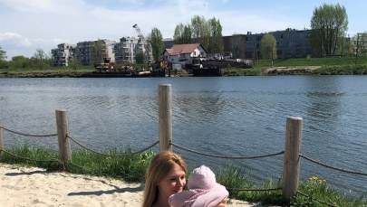 Ciekawa Mama: Jak chronić maluchy przed słońcem