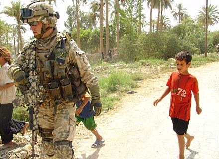 Ciekawe, jaki jest odsetek "brudu" w przypadku wojny w Iraku?/fot. Marcin Ogdowski /
