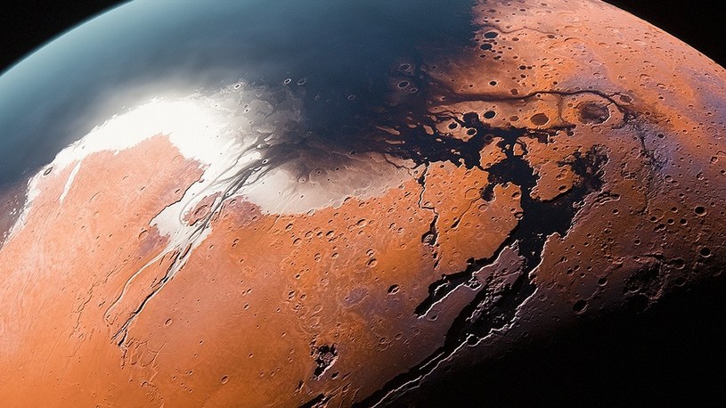 Ciekła woda na Marsie! Sonda Mars Express wykryła ją pod biegunem południowym /Geekweek