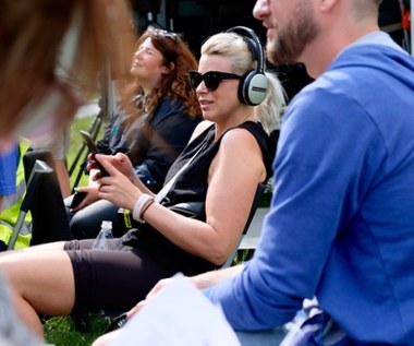 "Ciemna strona ludzkiej natury, to do czego być może każdy z nas jest zdolny bądź nie jest, to temat, który zawsze fascynował i widzów i filmowców. Takie pytanie chciałabym, żeby widz zadał sobie po wyjściu z kina. Podejmujemy też niezwykle ważny temat handlu ludźmi, oraz tego, że dzisiejszy świat jest pełen hipokryzji i przyzwolenia na to. To film o tym, jak bardzo powierzchownie oraz relatywnie postrzegamy i oceniamy rzeczywistość" - dodaje reżyserka.