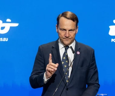 Ciemne chmury nad Bałtykiem. "Flota cieni" Putina niepokoi Sikorskiego