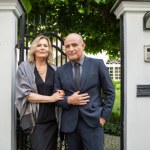 Ciemne interesy, lojalność i czyste zło. Bluszcz podbija serial "Zdrada"