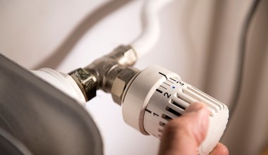 Ciepło i oszczędnie? Ustaw termostat w ten sposób, żeby nie przepłacać