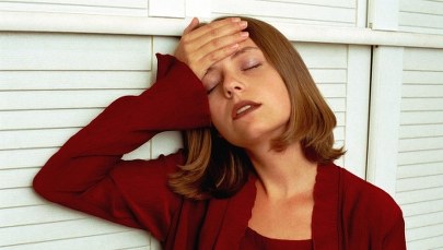 Cierpisz na migrenę? Możesz jeść chipsy ziemniaczane. Unikaj... chleba domowej roboty