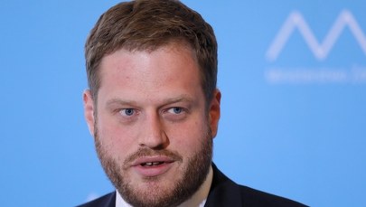 Cieszyński miał odpowiadać na pytania posłów, ale nie przyszedł. "Sekretarka wpisała złą datę"