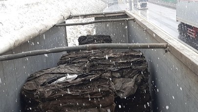 ​Ciężarówka z nielegalnymi odpadami zawrócona do Niemiec