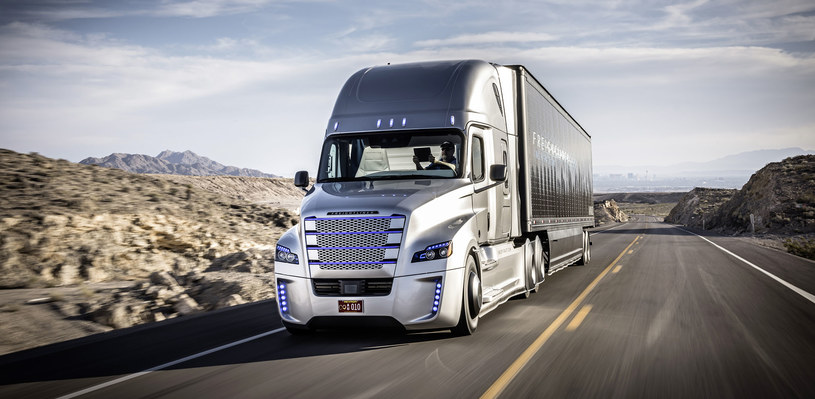 Ciężarówki takie jak Freightliner Inspiration wkrótce będą przemierzać Stany Zjednoczone /materiały prasowe