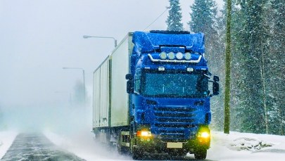 Ciężarówki tędy nie przejadą. Przejście pozostaje zamknięte