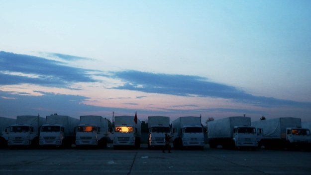 Ciężarówki z rosyjskiego konwoju /ITAR-TASS    /PAP