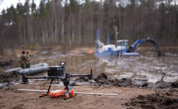 Ciężki sprzęt, dodatkowe wsparcie. Nowe informacje ws. poszukiwań czwartego żołnierza