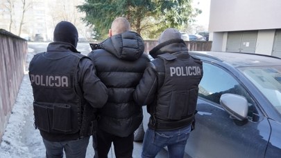 Cios w narkobiznes. W mieszkaniu chowali pokaźne ilości