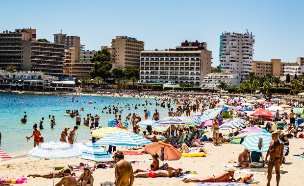 Cisza i spokój? Tam ich nie znajdziesz. Turyści oblegają te miejsca