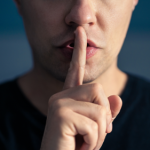 cisza wyborcza Cisza wyborcza rozpoczęta. Krótki poradnik, jak nie popełnić gafy