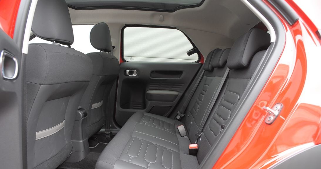 Citroen C4 Cactus (2014-) fotele samochodowe /Motor