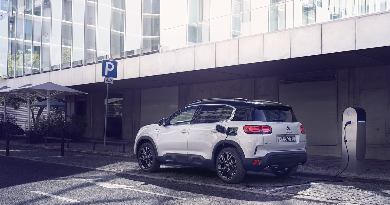 Citroen C5 Aircross Hybrid /Citroen