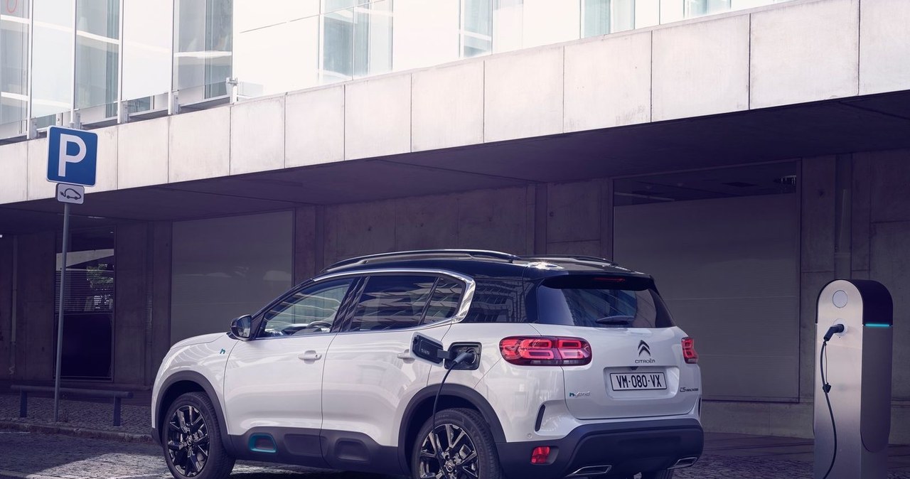 Citroen C5 Aircross Hybrid /Informacja prasowa