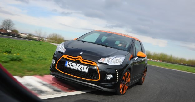 Citroen DS3 Racing ma świetne osiągi i hamulce. Gorzej z własnościami jezdnymi. /Citroen