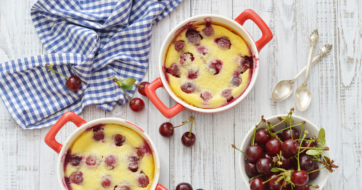 Clafoutis z wiśniami /123RF/PICSEL