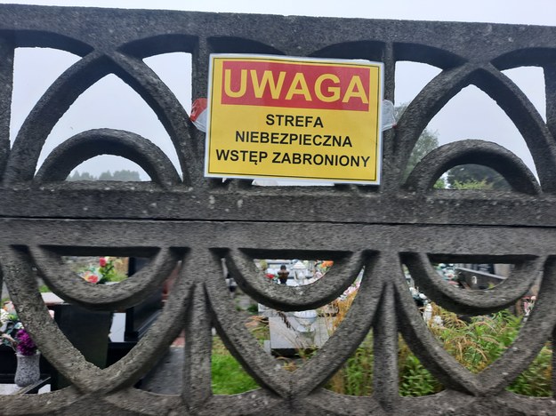 Cmentarz przy ul. Jana Pawła II został zamknięty do odwołania /Marek Wiosło /RMF FM