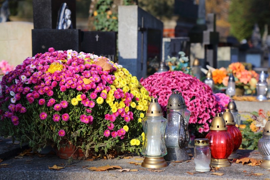 Wieczny odpoczynek tanio sprzedam. Tak się handluje grobami w sieci
