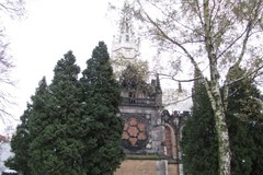 Cmentarz trzech wyznań. Tu leżą obok siebie katolicy, ewangelicy i prawosławni