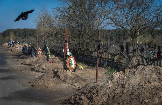 Cmentarz w Buczy /ANDRII NESTERENKO /PAP/EPA