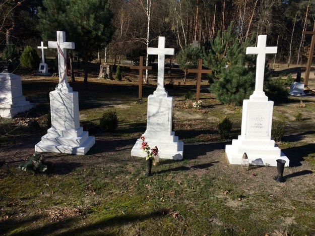 Cmentarz w Ostrówkach /Krzysztof Kot /RMF FM
