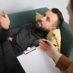 Co 10 zwolnienie chorobowe w Polsce wypisuje psychiatra. Takie L4 rządzi się trochę innymi zasadami