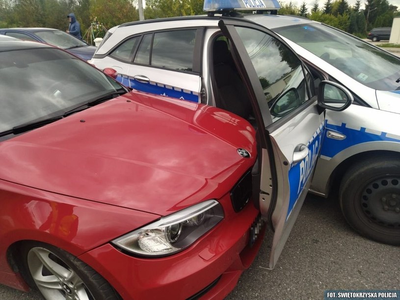 Co ciekawe, policja nie uznała, że kierowca BMW próbował uciekać /Policja
