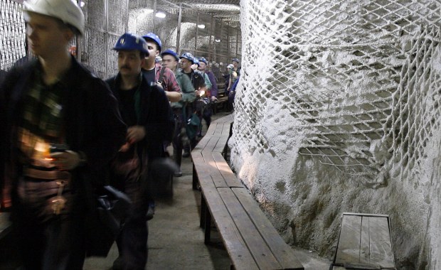 Co czeka prawcowników Kompanii Węglowej? Zarząd przygotował broszurę