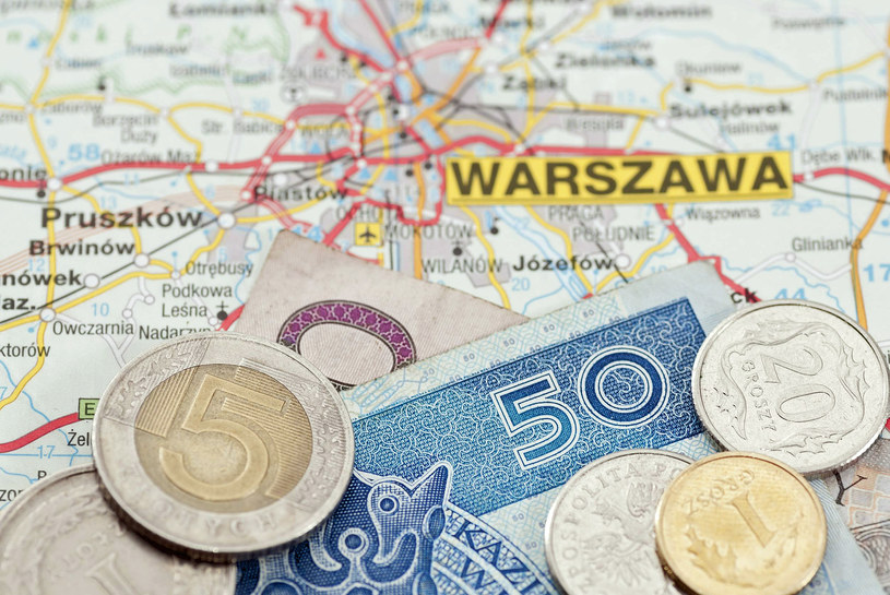 Co czwarty Warszawiak zarabiał miesięcznie w 2012 roku ponad 10 000 zł /123RF/PICSEL
