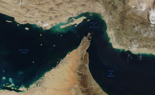 Co dalej z cieśniną Ormuz? "Zamknięta jedynie dla tankowców i statków wroga"